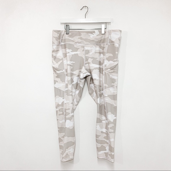 Athleta Contender 7/8 Powerlift Tight Leggings in White Camo - Picture 3 of 7